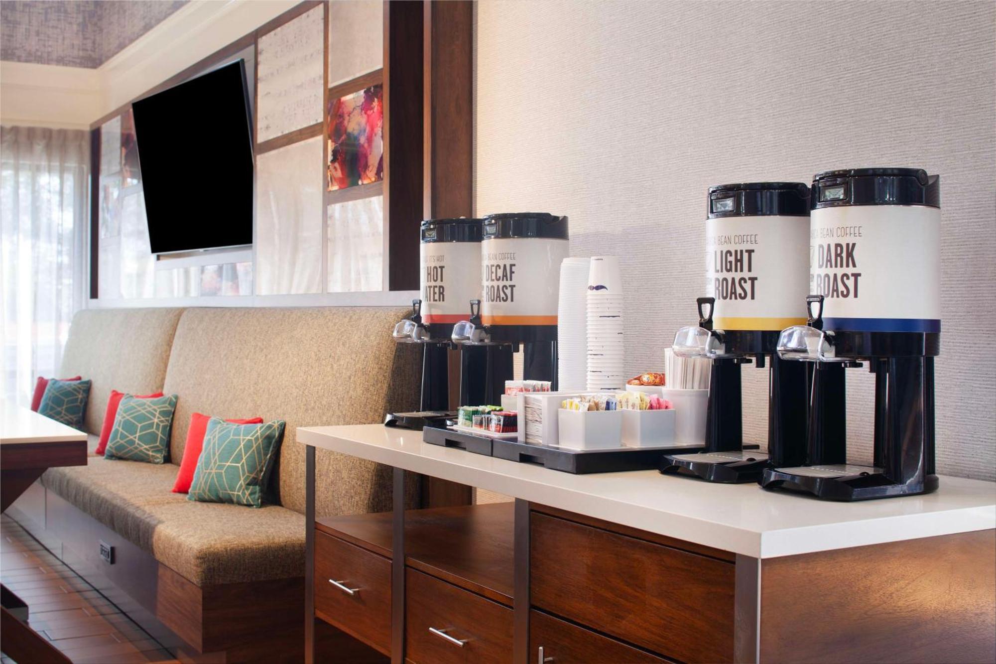 Hampton Inn & Suites-Atlanta Airport North-I-85 Hapeville Zewnętrze zdjęcie